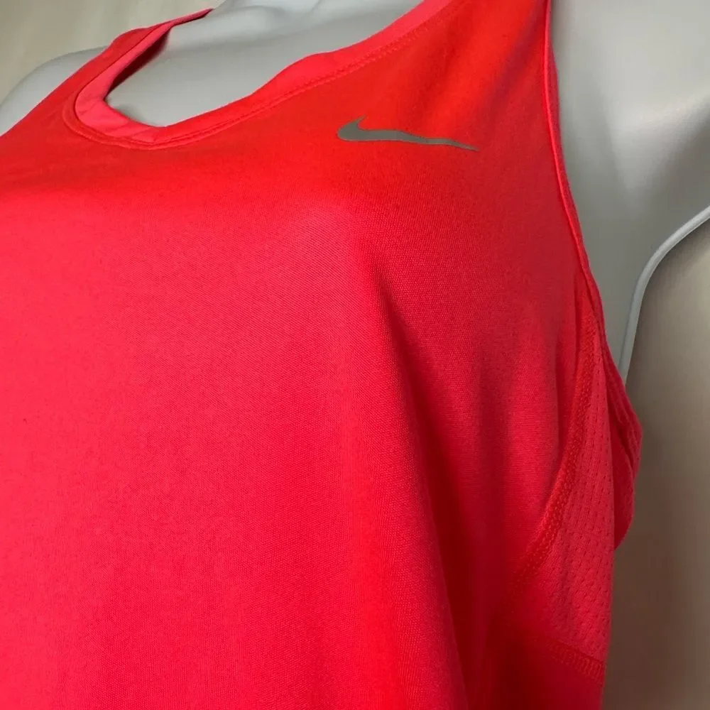 Nike Women's Pink Razorback Tank  Top Size S